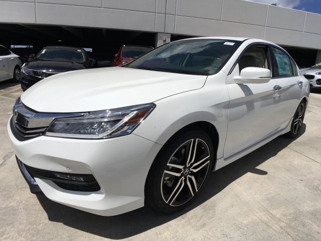 Honda Accord SPort white 1 | Evolution Leasing